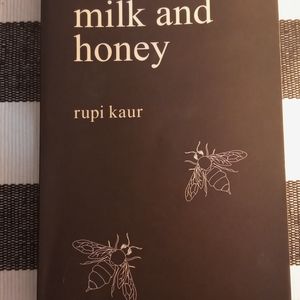 🐝Milk and honey by Rupi Kaur paper back book